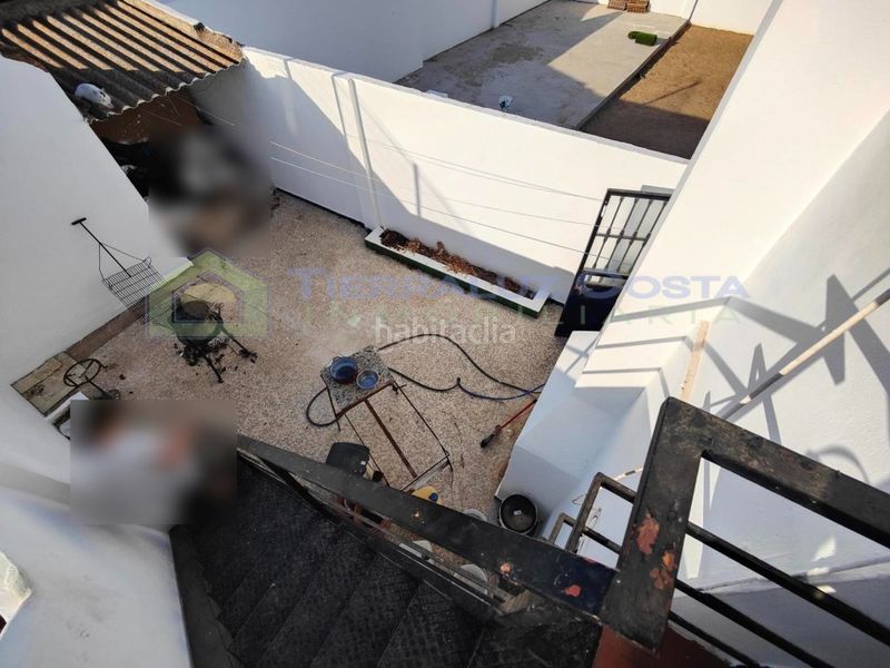Foto 54453f79-9b5f-4084-b905-47bd2597924e. Maison dans Lepe