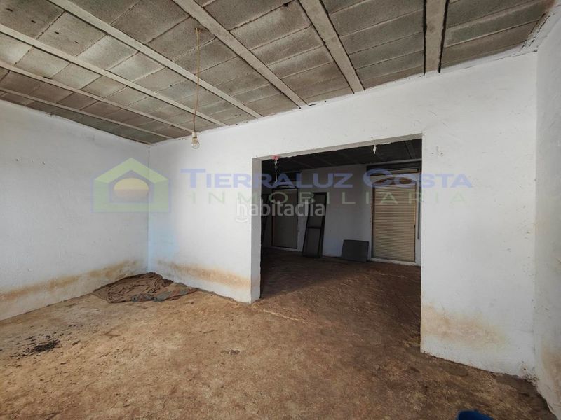 Foto 6481296d-ff7c-4c78-963e-041ab991e0e5. Maison dans Lepe