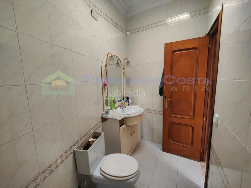Foto 79b28ece-8856-4541-8808-3aa529358357. Maison dans Lepe