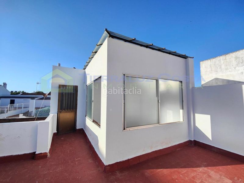 Foto f2a3ced1-a644-4cee-825f-d6410ce66320. Maison dans Lepe