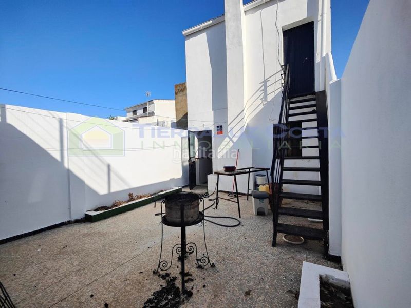 Foto f58b4358-58b4-4649-a7fe-1f95a3fd77d5. Maison dans Lepe