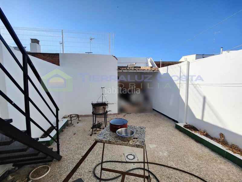 Foto f6b7e79f-be57-4b26-93ff-6a30a823318d. Maison dans Lepe