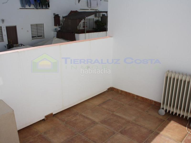 Foto 22809054-19e4-4219-b3aa-2f0e341cd2d2. Casa adosada estupenda vivienda adosada de 4 dormitorios . zona la gaga en Lepe