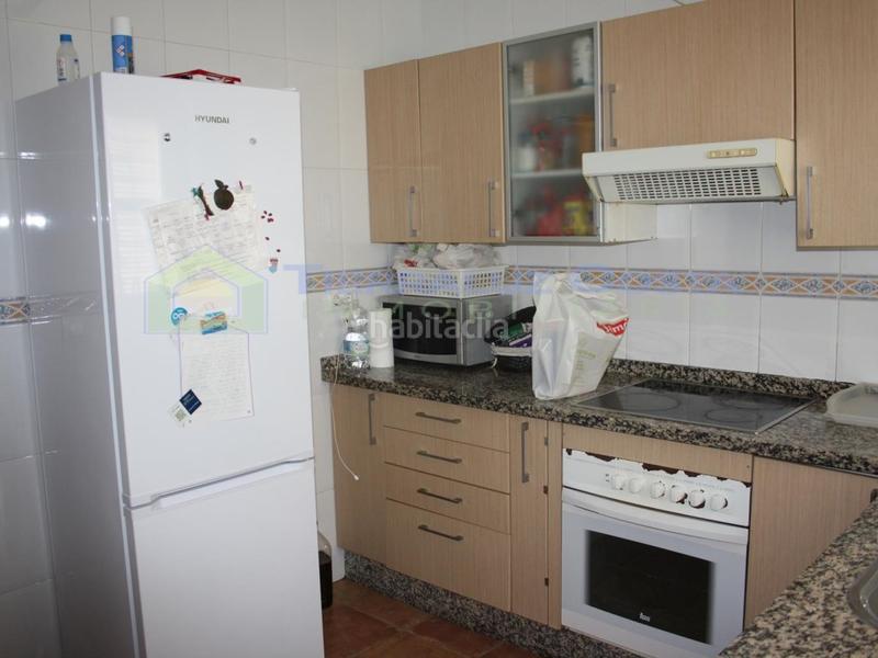Foto 93829cc1-f035-4481-8b50-5b7098598d38. Casa adosada estupenda vivienda adosada de 4 dormitorios . zona la gaga en Lepe
