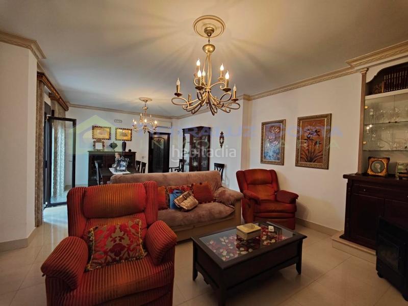 Foto a9808acf-7858-4243-a933-2a20fafc9a81. Casa amb aparcament a Lepe