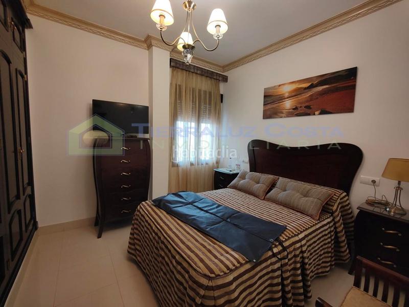 Foto adbbbdb2-d701-449b-aa55-65d800548a9a. Casa amb aparcament a Lepe