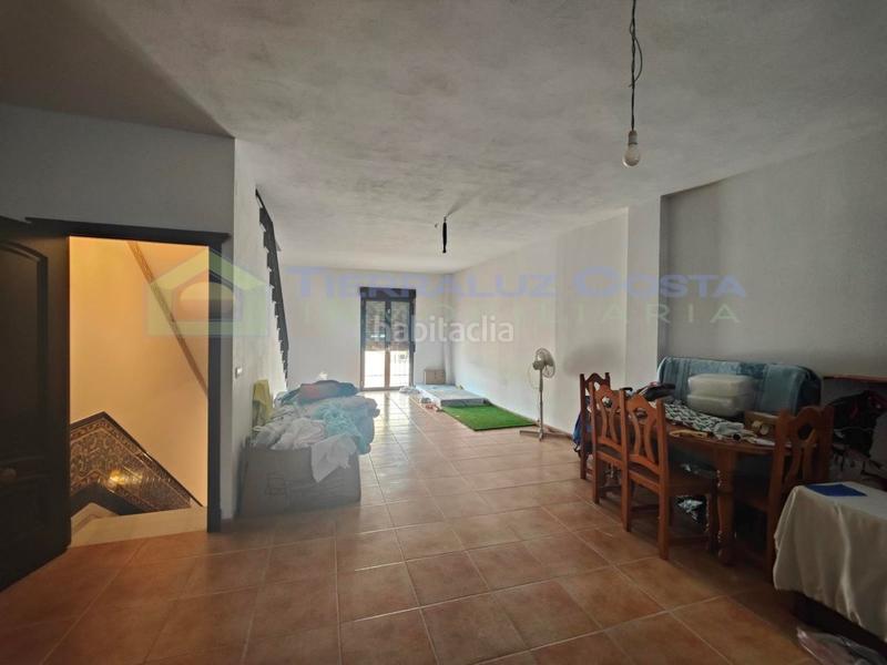 Foto b5e5e5dd-995b-45f5-851c-e0f53b261710. Casa amb aparcament a Lepe