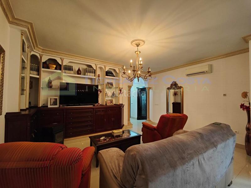 Foto c703f3ad-97f5-4710-89ba-59e7354e27e2. Casa amb aparcament a Lepe