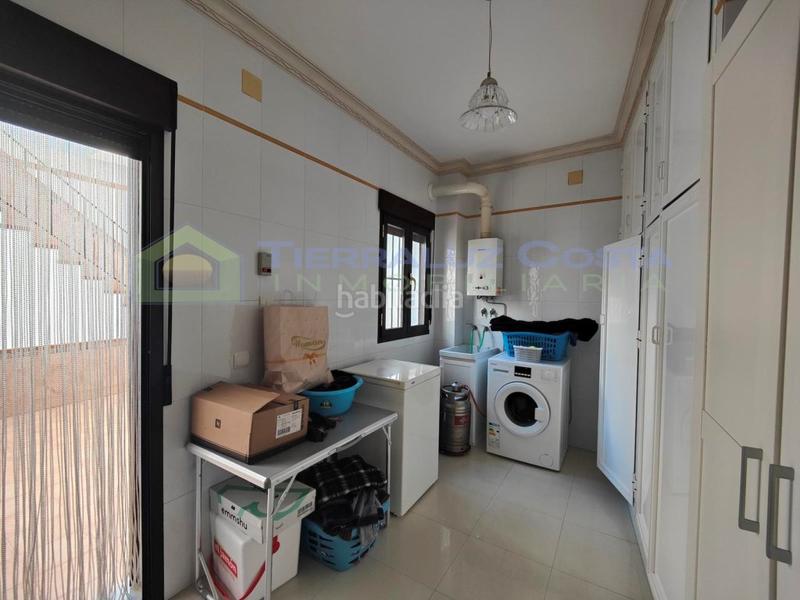 Foto e5eaaf2c-6044-4c31-8f78-ea8eb87a3889. Casa amb aparcament a Lepe