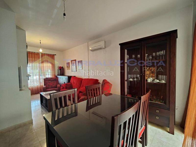 Foto 05c748b3-c883-49e6-bfa5-5427710af1b9. Casa a schiera con parcheggio in Lepe