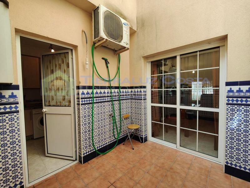 Foto 19a835c9-a16e-445e-8baf-364b98b92320. Casa a schiera con parcheggio in Lepe