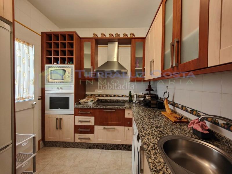 Foto ae5a8d3e-033d-4797-87d4-11461e616abc. Casa a schiera con parcheggio in Lepe
