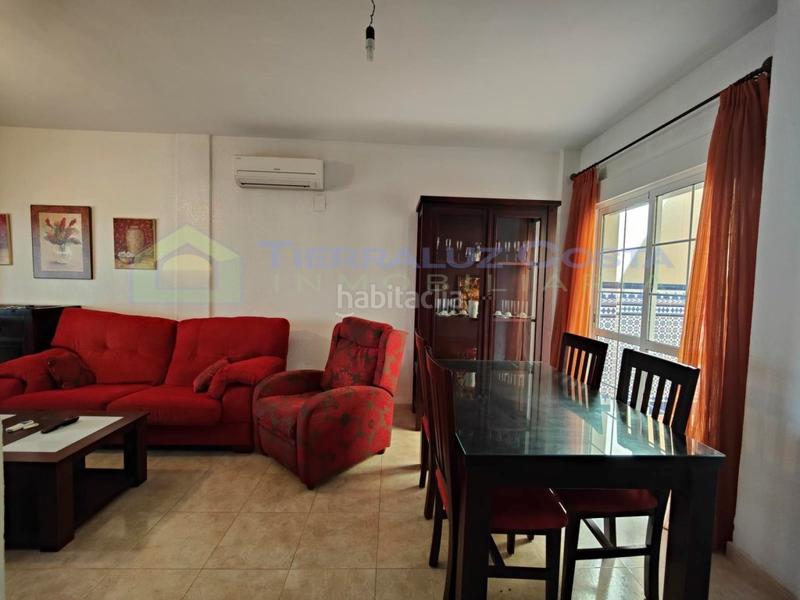 Foto bf1e6186-cd2f-4a21-9b00-be3a19db05e7. Casa a schiera con parcheggio in Lepe