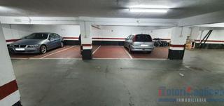 Parking coche  Acacias kalea. Getxo/garaje