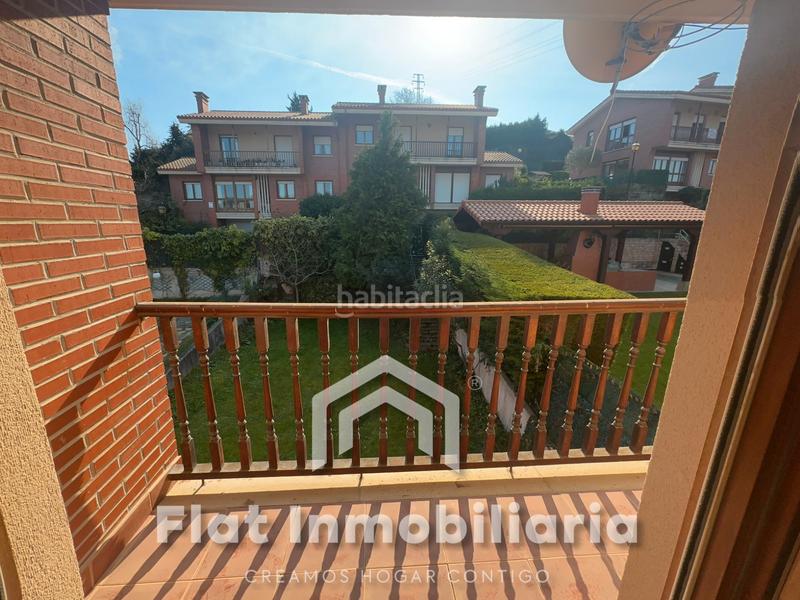 Foto e1d7951d-59c7-4209-bddf-607d1118df62. Chalet challet en Brazomar en Brazomar Castro - Urdiales