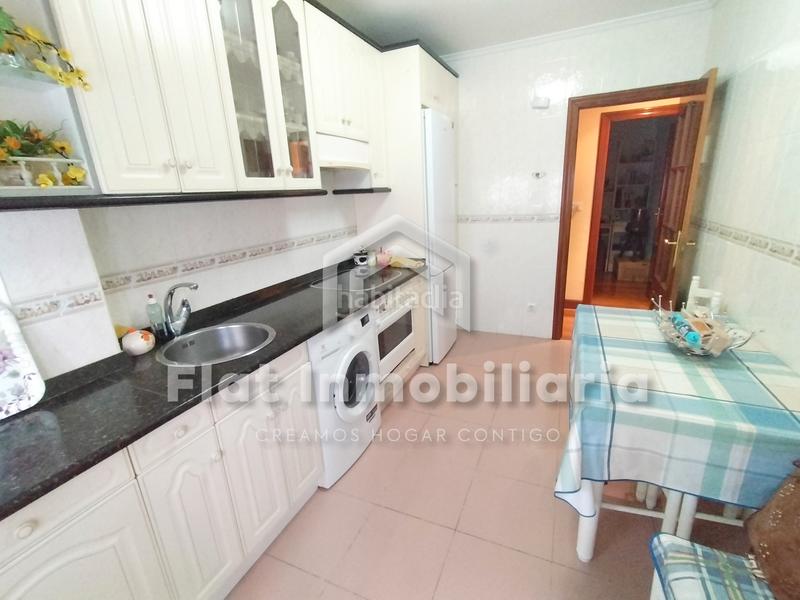 Foto 955fb392-93a5-46b6-b2a7-b7a19f7d975b. Pis a calle bajada del chorrillo 4 a Centro Castro - Urdiales