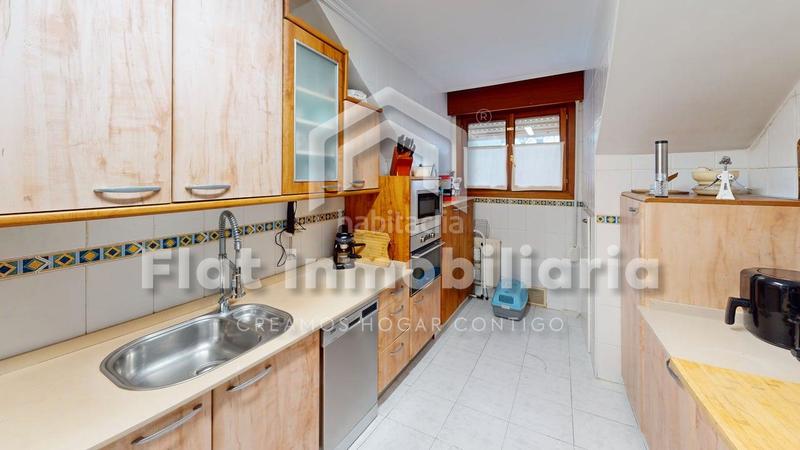 Foto 010c1fcf-e04d-49da-8828-7616395c0096. Attique dans calle santa ana 5 dans Playa Ostende Castro - Urdiales