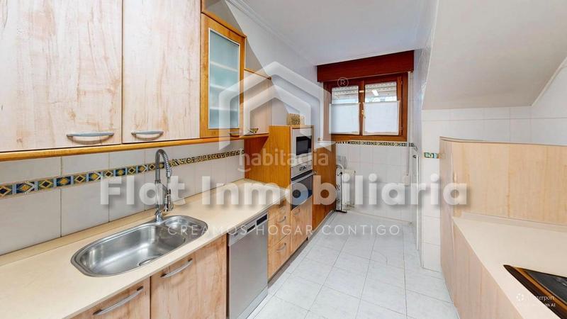 Foto 48986353-b096-42db-b2d7-ee14ee6ac9b7. Attique dans calle santa ana 5 dans Playa Ostende Castro - Urdiales