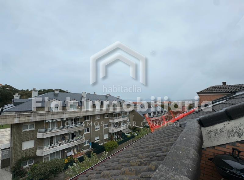 Foto 1e03a786-7666-4572-911d-9091345b299f. Penthouse in calle santa ana 5 in Playa Ostende Castro - Urdiales