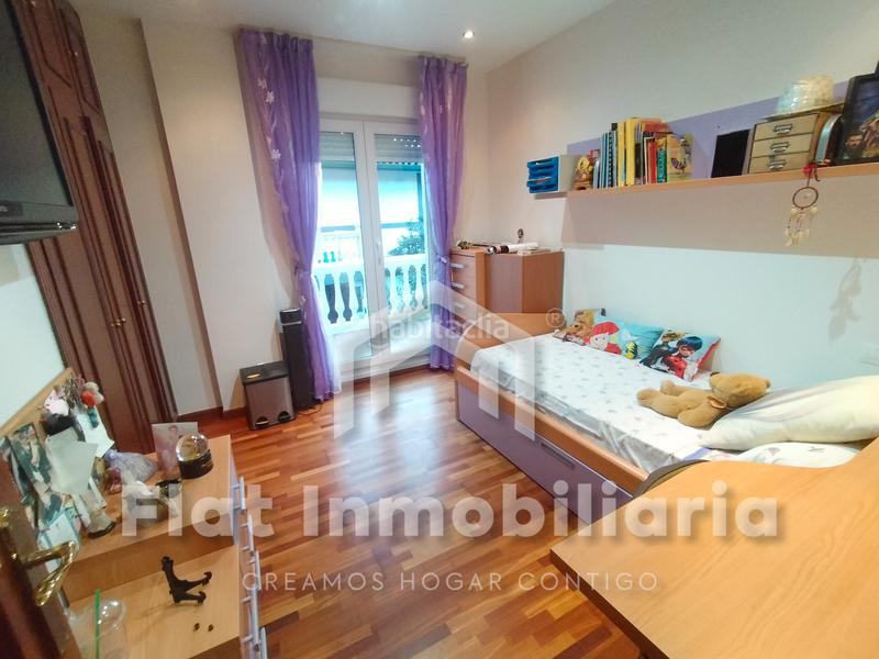 Foto 09bd895d-7b67-4b77-bcd7-7520eae39f32. Casa bifamiliare in barrio sámano 85b in Samano Castro - Urdiales