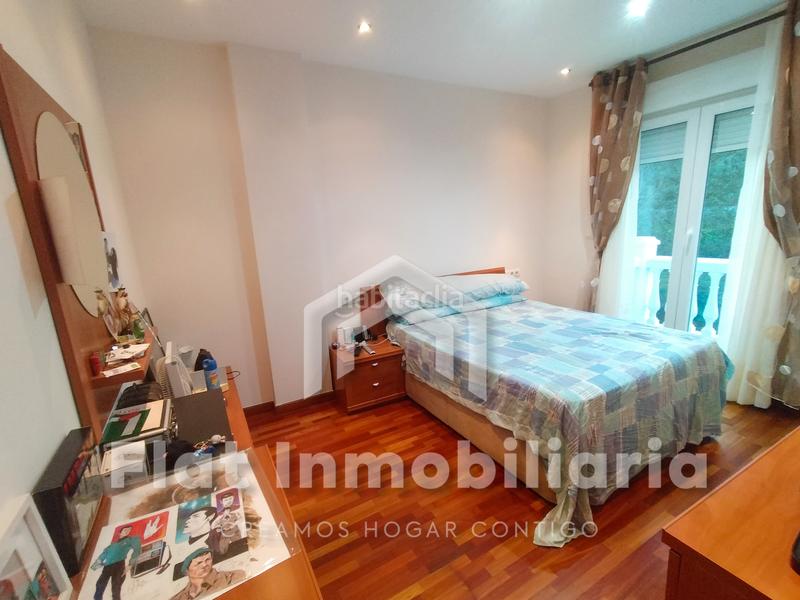 Foto 75eb038b-4f14-4c78-94b1-28cbe0ed3103. Casa pareada en barrio sámano 85b en Samano Castro - Urdiales