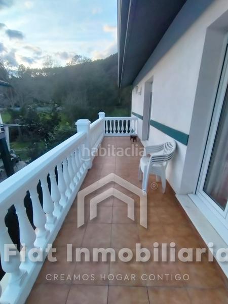 Foto f0ee9fc1-bca1-4e43-8bfa-1ec048b8c0a6. Casa pareada en barrio sámano 85b en Samano Castro - Urdiales