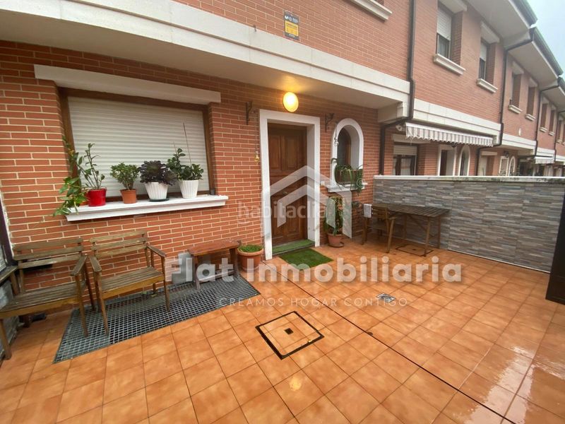 Foto 764eb8fe-53cc-4202-b9a4-f060b3139ffd. Affitto chalet in calle de montecerredo 13 in Brazomar Castro - Urdiales