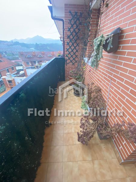 Foto 107f0444-0ad9-45cc-baed-db36701b5d4f. Lloguer xalet a calle de montecerredo 13 a Brazomar Castro - Urdiales