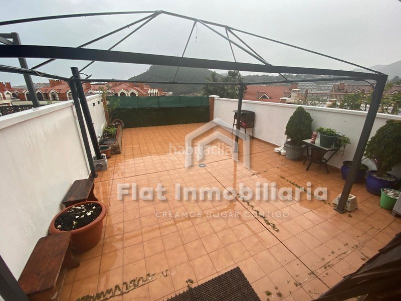 Foto 129fff22-61d4-4e77-a4fc-4e35fdae4712. Lloguer xalet a calle de montecerredo 13 a Brazomar Castro - Urdiales