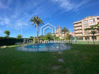 Etagenwohnung in Avenida la Playa 12