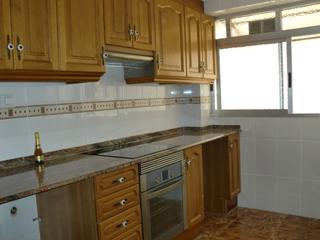 Location Appartement  Carrer de la mare de déu de la cabeza 42. Alquiler sin muebles