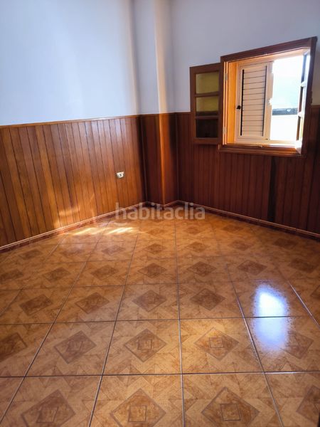 Foto 0d6cc9a0-814a-4dac-ae7e-ca815c1db22e. Casa a calle la paloma 24 a Casco Urbano Adeje
