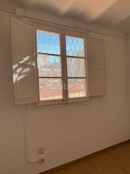 Foto 24119364-b9a5-4ca7-ae8e-b646d6d55413. Location attique avec chauffage dans Vila de Gràcia Barcelona