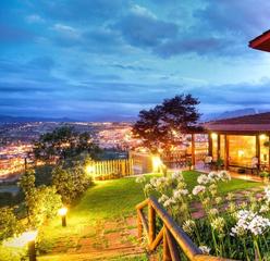 Chalet  N/a. Venta hotel en oviedo