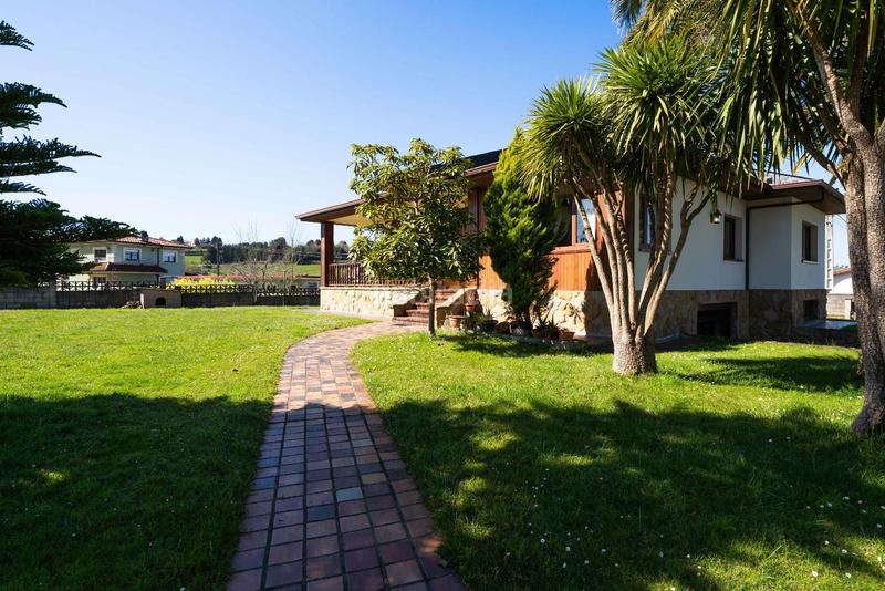 Foto 4356b6d5-baba-4d08-b008-7c2a75eb71d0. Chalet en San Claudio - Trubia - Las Caldas Oviedo