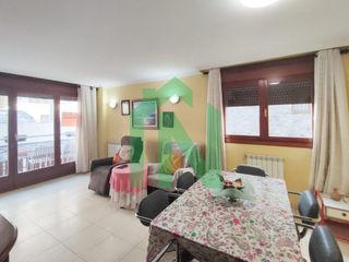 Apartamento en Encamp. Piso en encamp listo para entrar a vivir con 3 habitaciones, 2 b