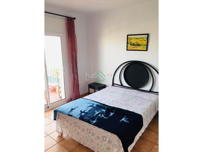 Foto fb9d5fd6-a003-4221-8569-7bb7ccc092be. Piccolo appartamento con parcheggio in Riells Escala (L´)