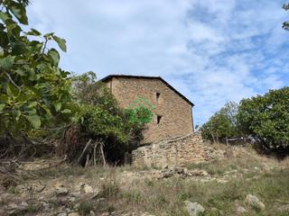 Masia  Carretera isona. Casa rústica  350.000 m de terreno