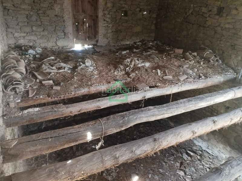 Foto 7d7c2a7c-ad0a-47ac-b58b-f92340a24f13. Masia a Coll de Nargó