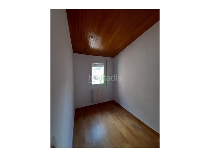 Foto b59192a7-9148-4278-82cf-3602d7ba0e0c. Dúplex  de 110 m con chimenea, terraza y box doble en passeig del parc la seu durgell en Seu d´Urgell (La)