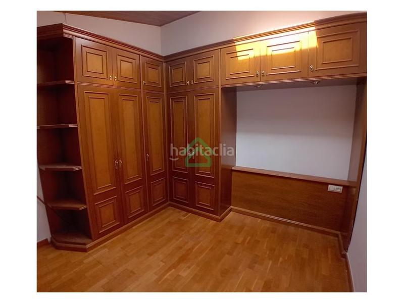 Foto dc7896f4-1ca5-4265-8e6e-daa0c8714072. Dúplex  de 110 m con chimenea, terraza y box doble en passeig del parc la seu durgell en Seu d´Urgell (La)