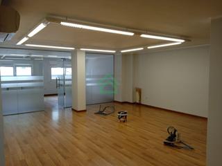 Oficina  Baixada del molí. Despacho en venta en andorra la vella  amplio, práctico y con un