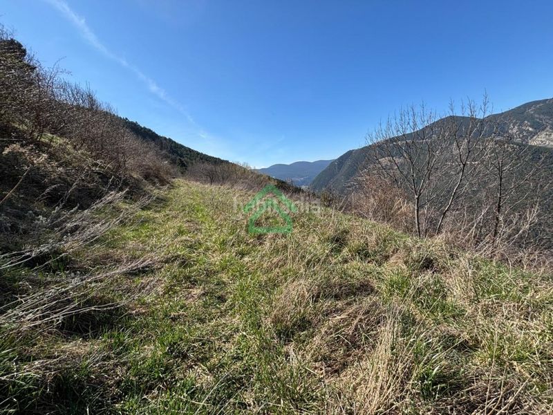 Foto a675d9b9-e857-4616-9cd2-ed50104403bd. Terreny residencial a Aubinyà - Juberri Sant Julià de Lòria