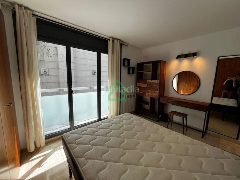 Foto a2a588d3-3fe0-4ad6-8b9d-fb8ae059d787. Pis a Encamp Encamp