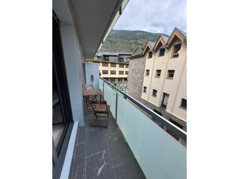 Foto c3678178-1667-4948-8d97-5c2cad9d9cec. Pis a Encamp Encamp