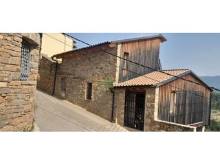 Maison  Calle unica-s joan vinyafrescal. No es una casa. es el botón de pausa que llevabas años buscando.