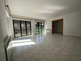 Apartament  N/a. Vive el lujo tranquilo en este impresionante apartamento
