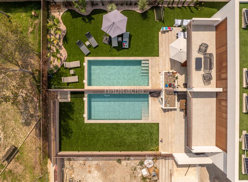 Foto 9f9e04ad-2af2-4e3d-8717-257489f63918. Casa adossada amb aparcament piscina a port d´Alcúdia-platja dálcúdia Alcúdia