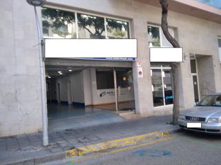 Location Local commercial à Carrer de francesc bastos 18