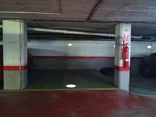 Aparcament cotxe a Carrer de Francesc Bastos
